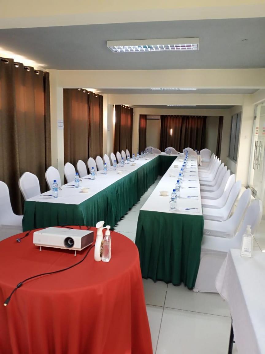 Imperial Hotel Express Kisumu Exterior photo